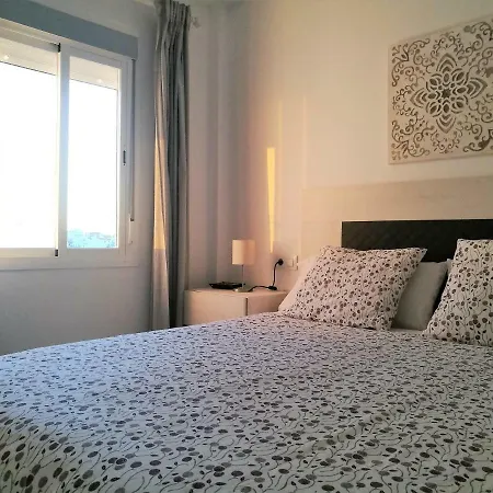 Piso Con Terraza Y Vistas Espectaculares * קרמונה