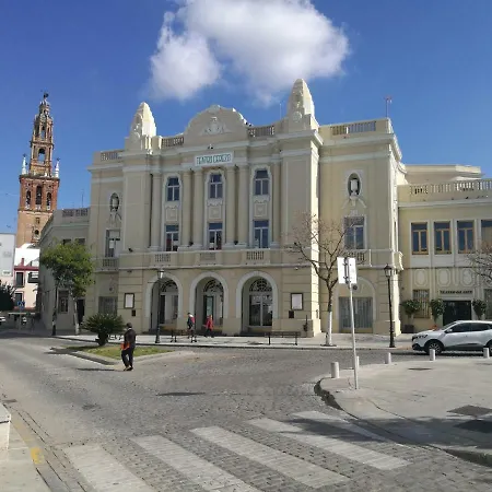 Piso Con Terraza Y Vistas Espectaculares * Carmona (Seville)